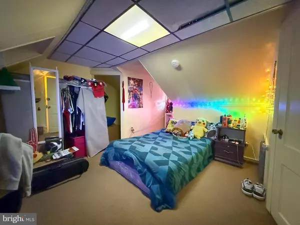 Reading, PA 19601,114 N 10TH ST