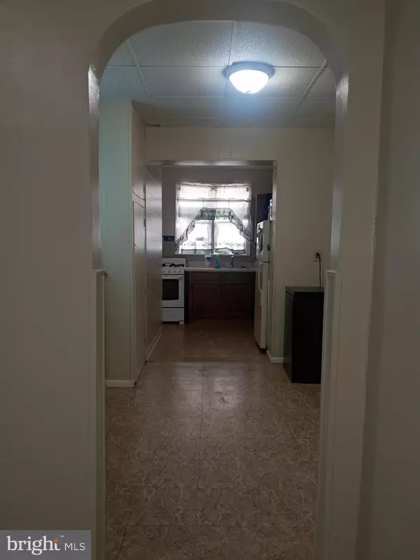 Philadelphia, PA 19120,5811 N 7TH ST