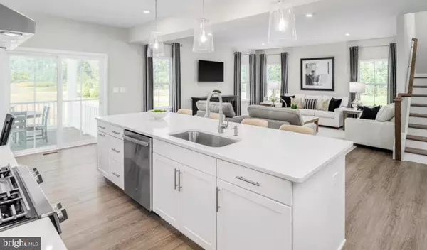 Upper Marlboro, MD 20774,14614 GOLDCREST DR #LO25