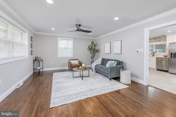 Blackwood, NJ 08012,212 SUMMIT AVE