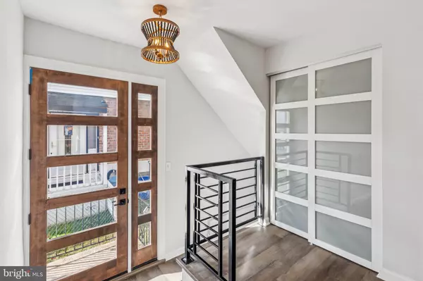 Philadelphia, PA 19154,10932 TEMPLETON DR