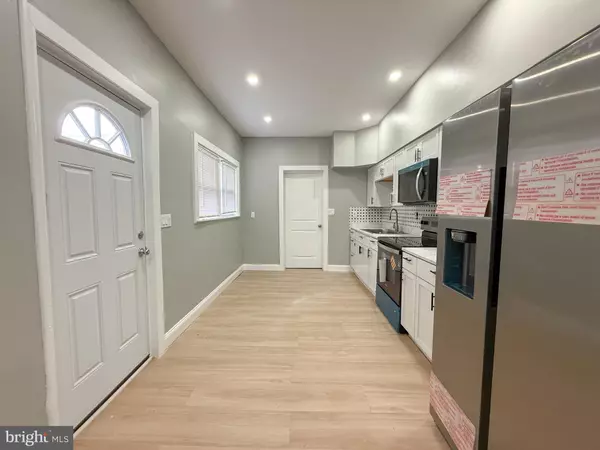 Reading, PA 19601,305 N FRONT ST