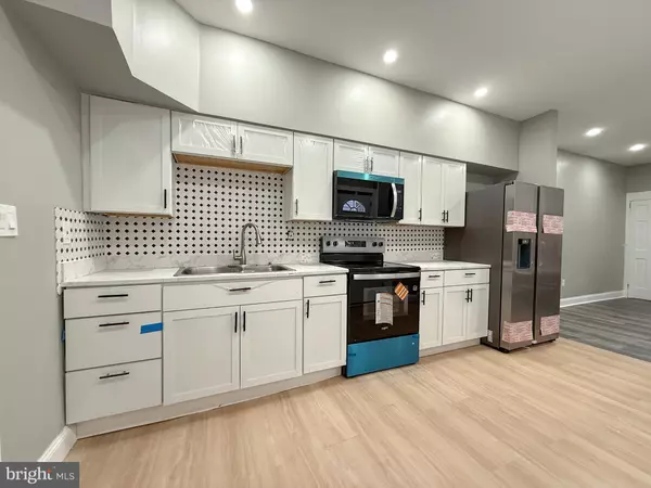 Reading, PA 19601,305 N FRONT ST