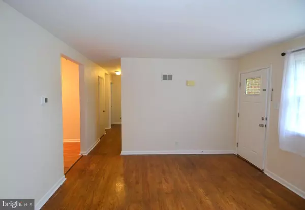 York, PA 17408,5 SHENNYS DR