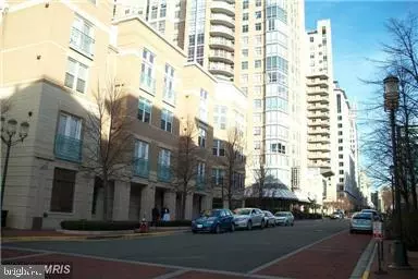 12000 MARKET ST #371, Reston, VA 20190