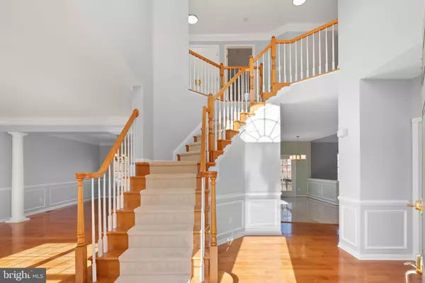 Chantilly, VA 20152,25416 CARRINGTON DR