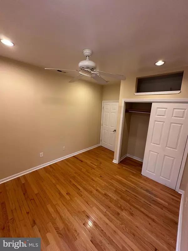 Philadelphia, PA 19148,2528 S 13TH ST