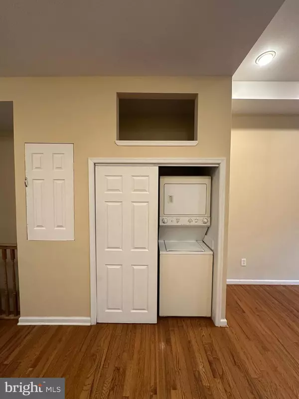 Philadelphia, PA 19148,2528 S 13TH ST