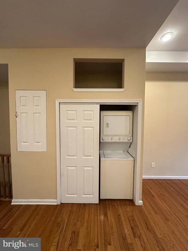 Philadelphia, PA 19148,2528 S 13TH ST