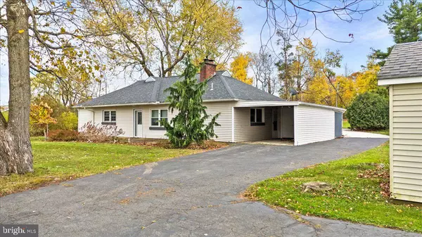 Clarks Summit, PA 18411,1215 COUNTRY CLUB RD