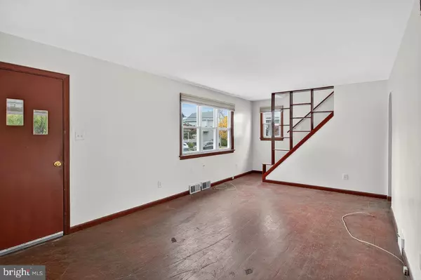 Florence, NJ 08518,217 E 4TH ST E