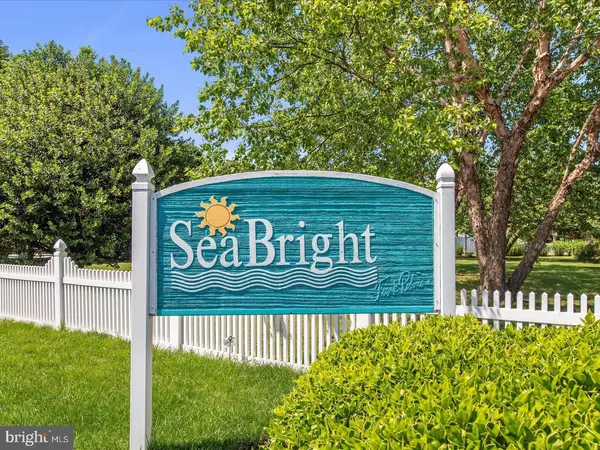 Rehoboth Beach, DE 19971,118 SEABRIGHT WAY #C4