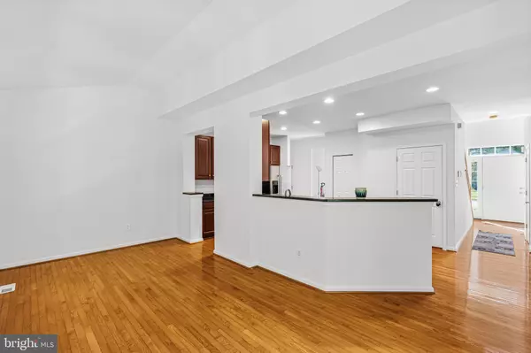 Florence, NJ 08518,406 ARNOLD DR