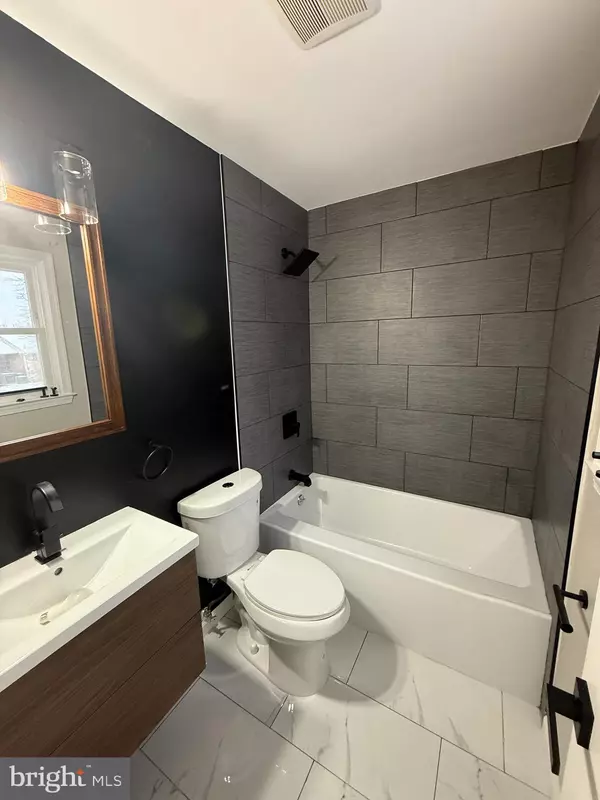 Capitol Heights, MD 20743,403 MILLWOOF DR