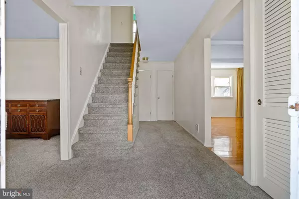 Newark, DE 19711,9 AMHERST DR