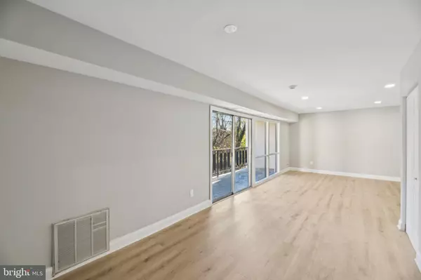 Temple Hills, MD 20748,3138 BRINKLEY RD #8102