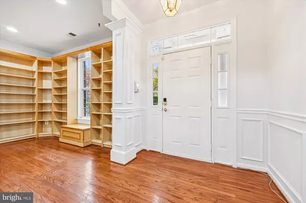 Rockville, MD 20850,714 CROOKED CREEK DR