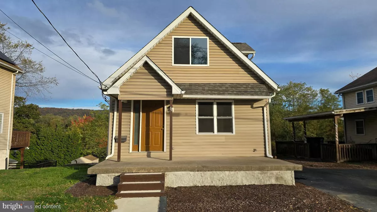 Enola, PA 17025,13 E SHADY LN