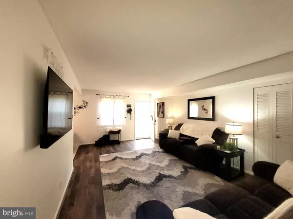 Westville, NJ 08093,715 WINDING WAY