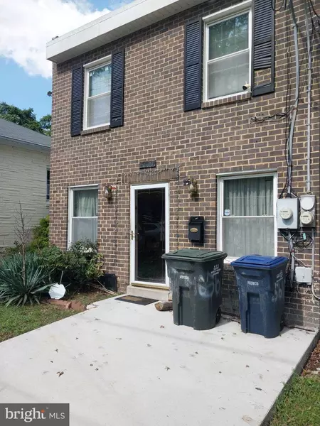 5610 CLAY PL NE, Washington, DC 20019