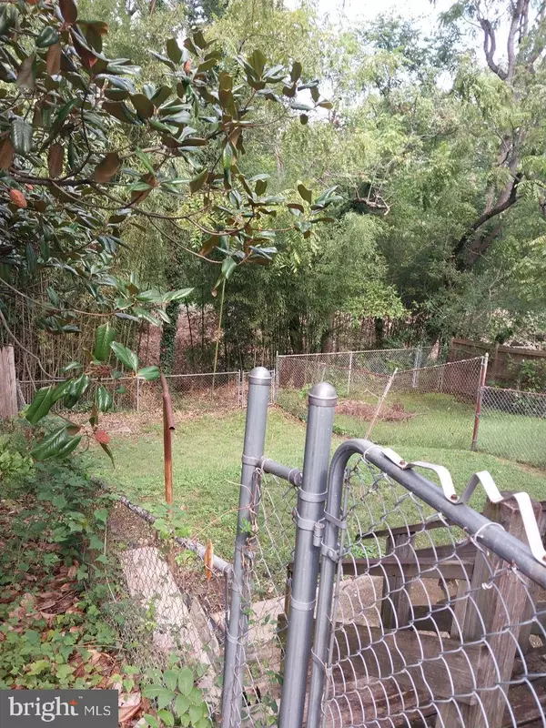 Washington, DC 20019,5610 CLAY PL NE