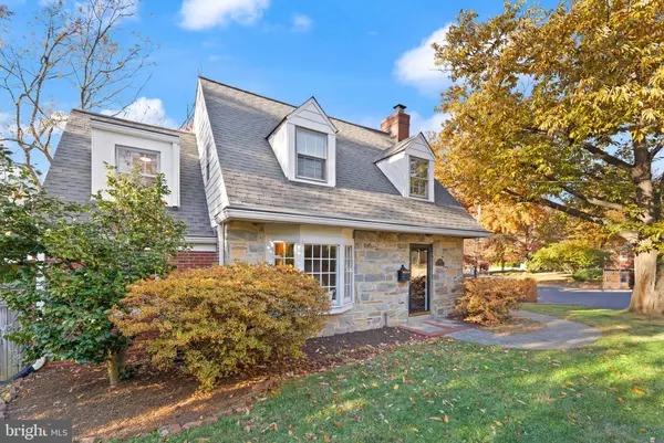 Arlington, VA 22205,850 N KENSINGTON ST