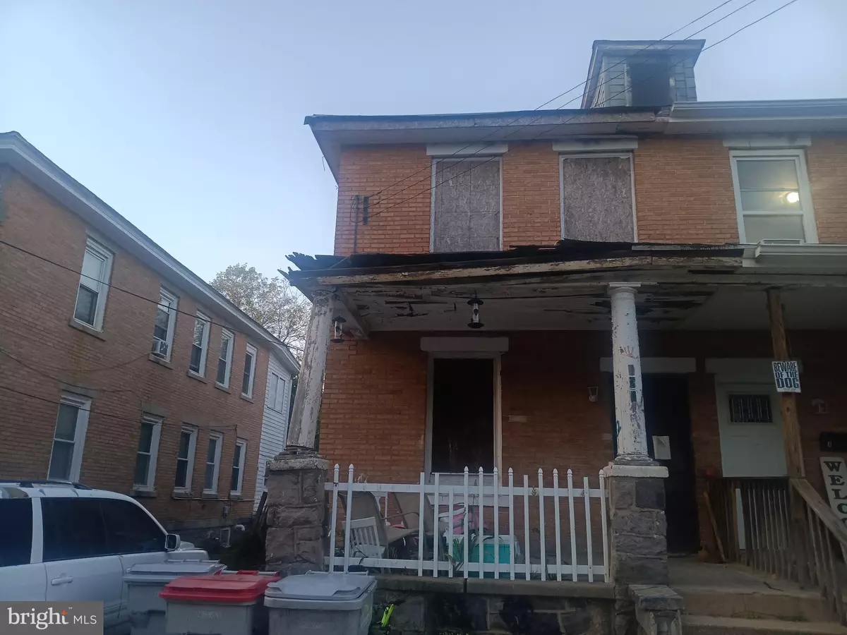 Vineland, NJ 08360,720 E QUINCE ST