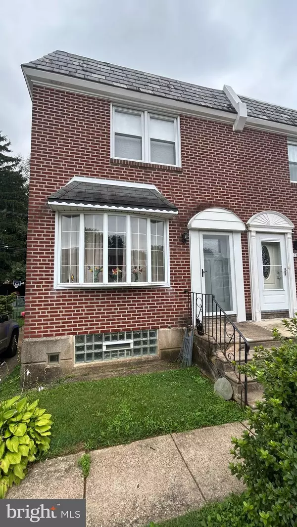 Philadelphia, PA 19111,7615 BURHOLME AVE