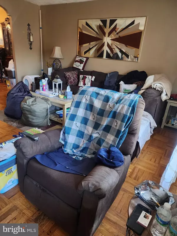 Philadelphia, PA 19150,7633 RUGBY ST