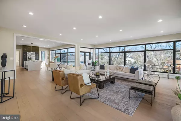 Mclean, VA 22101,1573 WESTMORELAND ST