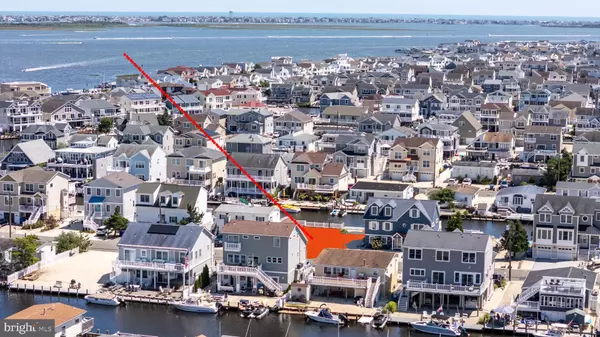 Manahawkin, NJ 08050,39 WEAVER DR