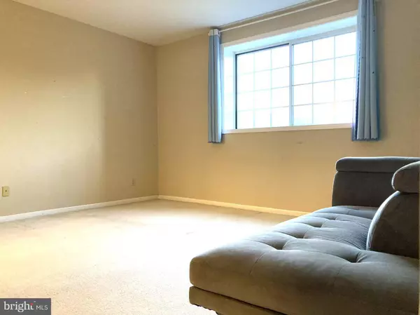 Lutherville Timonium, MD 21093,14 BANDON CT #204