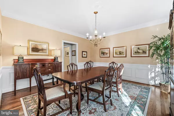 Cockeysville, MD 21030,2 HILLSYDE CT