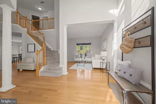 Hanover, MD 21076,122 FARMBROOK LN