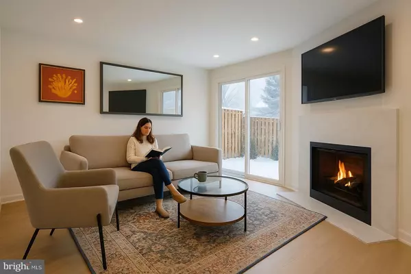 6347 CHIMNEY WOOD CT, Alexandria, VA 22306