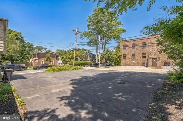 Media, PA 19063,349 W STATE ST