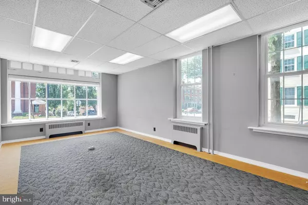 Media, PA 19063,349 W STATE ST