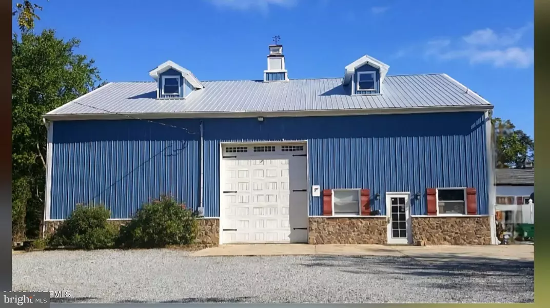 35 CLEARWATER DR, Waretown, NJ 08758