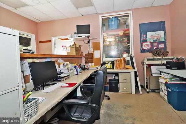 Waretown, NJ 08758,35 CLEARWATER DR