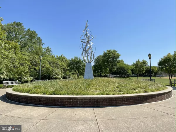 Rockville, MD 20850,311 GARDEN VIEW SQ