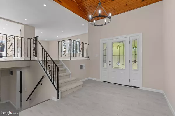 Feasterville Trevose, PA 19053,100 E ENDFIELD RD