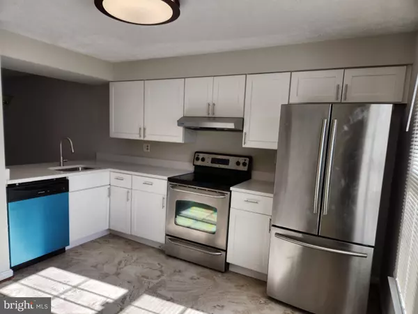 Bowie, MD 20716,16326 PENNSBURY WAY