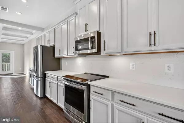 Rockville, MD 20855,16282 CONNORS WAY #26