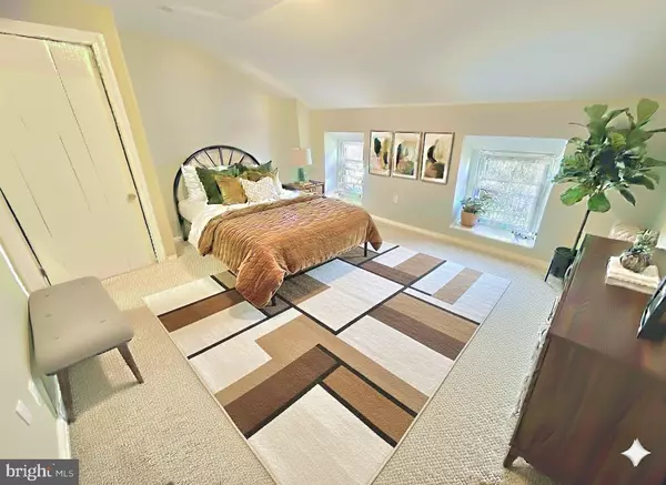 Philadelphia, PA 19127,4672 UMBRIA ST