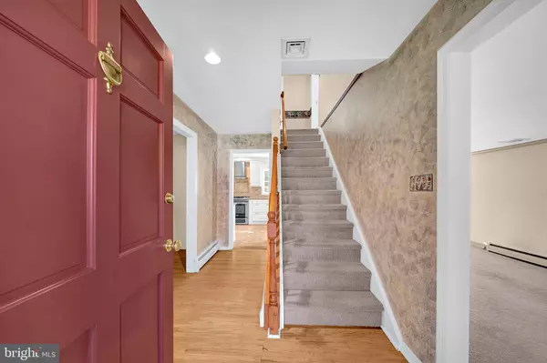 Ewing Twp, NJ 08560,4 OLD FORGE