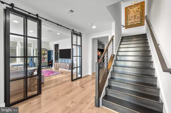 Bethesda, MD 20817,9750 WINDFLOWER WAY