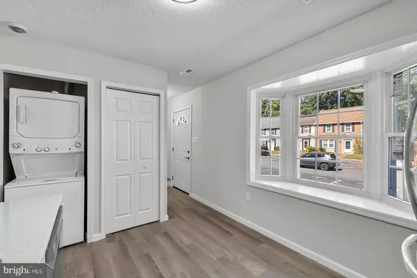 Manassas Park, VA 20111,8529 ENGLEWOOD CT