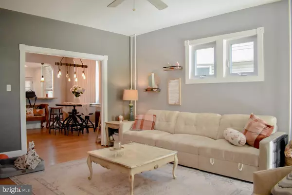 Glenolden, PA 19036,102 N WELLS AVE