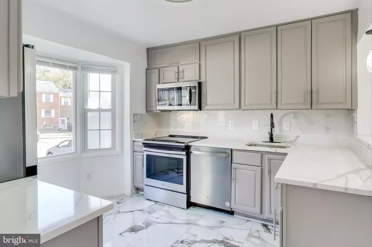 Gaithersburg, MD 20878,16 ORCHARD DR