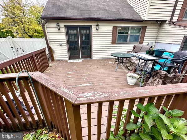 Warminster, PA 18974,1019 DICK AVE